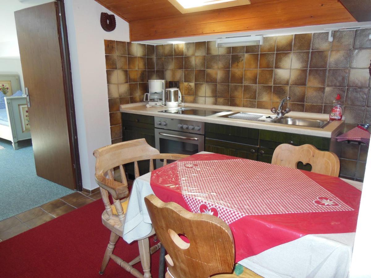 Апартаменты Ferienwohung Haus Renn Бишофсвизен Экстерьер фото